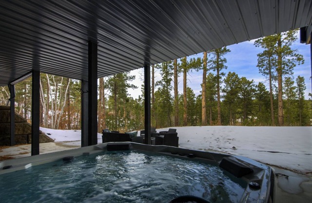Bent Nickel- Deadwood SD, 6 bed/5.5 bath, hot tub
