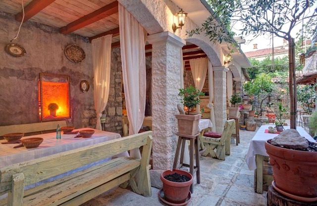 Best Location Old Town Budva Rooms