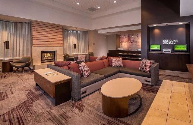 Best Value, Quality Stay! Hotel with Self Parking, Pets are Welcome!