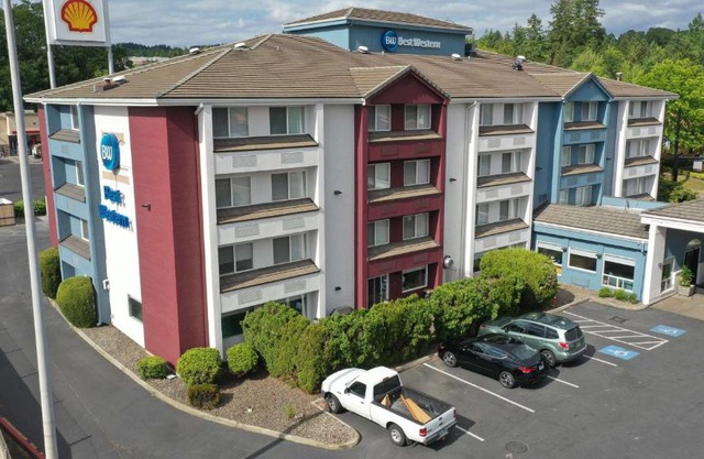Best Western Lake Oswego Hotel & Suites