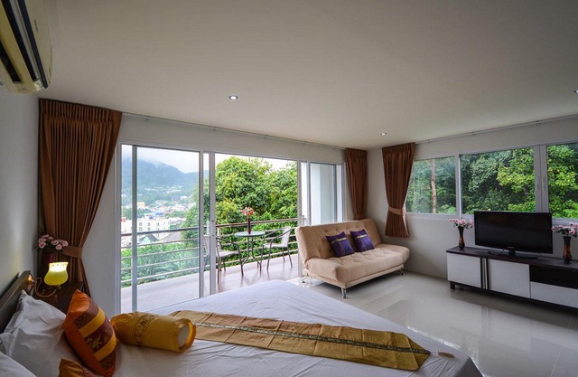 BeststayinPhuket Poolview/Mountain Condo 1