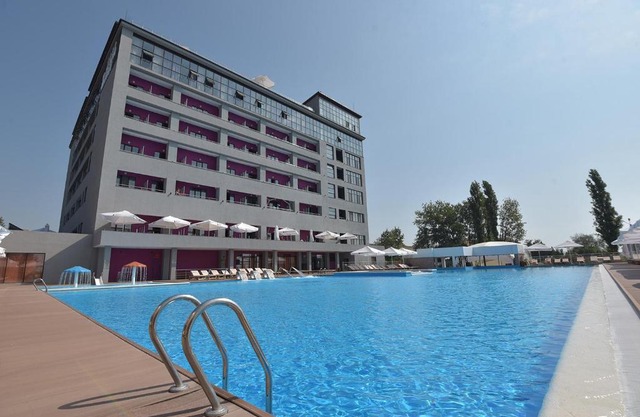 BETON BRUT All Inclusive & Spa Hotel in Miracleon