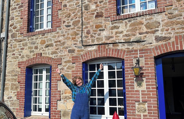 Between Dinard and Dinan, charming house in the heart of a small village with character