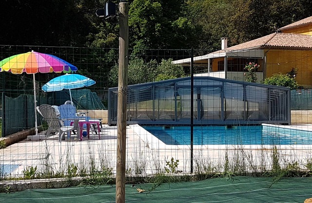 Between forest and vineyards L'Arbousier *, 120m2, 3 bedrooms, swimming pool, from 6 to 9 pers