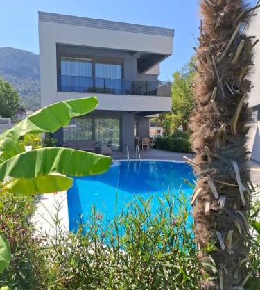 Beysvillas - B