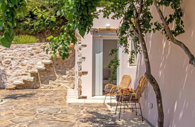BH919 - C - Apartment Naxos