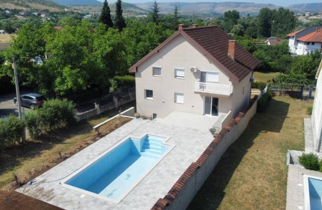 Biba’s Place - Apartment with Swimming Pool