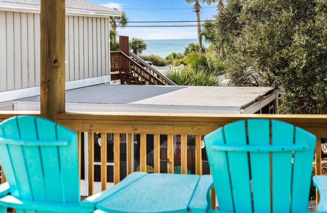 Bid A Wee Beach House & Bungalow l Sky Deck Gulf Views l Private Beach