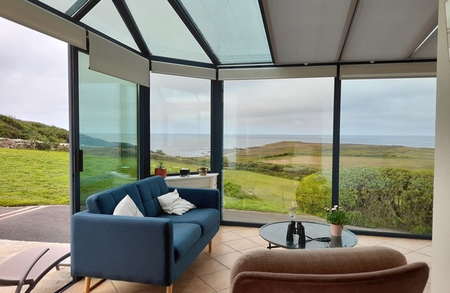 Big house with panoramic view at the sea, direct beach