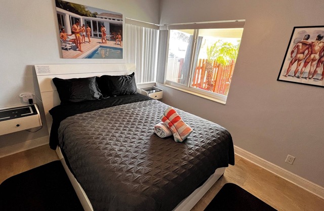 Billy's Resort -Men only-Clothing optional-Voyeur Bungalow