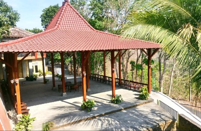 BINAKARYA HOMESTAY SYARIAH