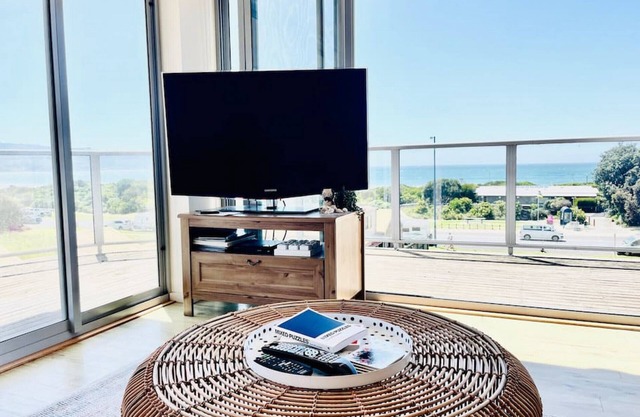 Bird's Nest - Absolute Oceanviews!