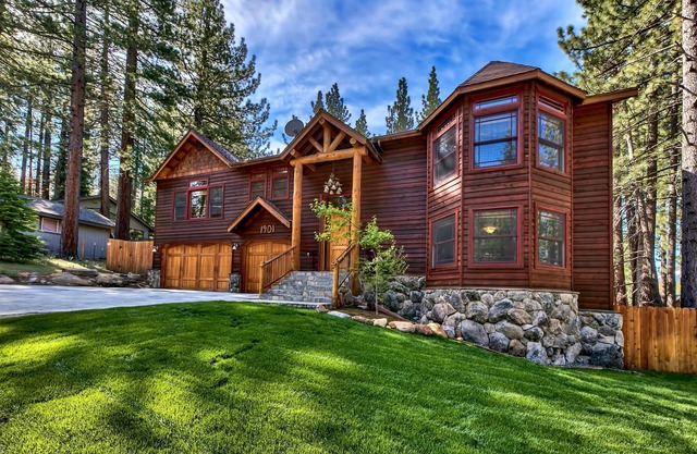 Blackfoot Luxury Retreat - Hot Tub, Pool Table, 5BD/4BA, Pets, Deck