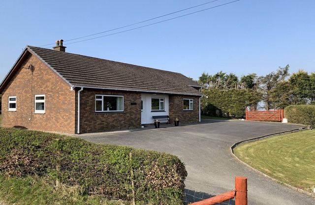 BLAENYWAWR, family friendly, country holiday cottage in Aberaeron