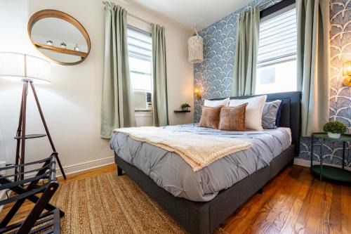 Bloom and Relax Historic 1BR in Downtown