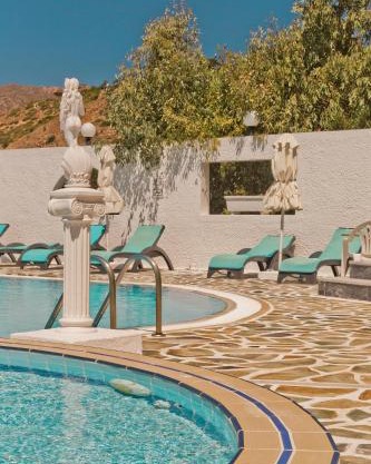 Blue Bay Hotel