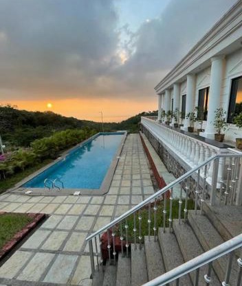 BLUE BREEZE APARTMENT DAPOLI