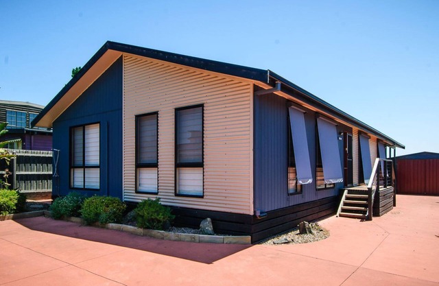 Blue Haven - sleeps 7