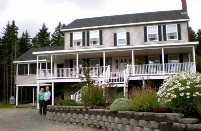 Blue Heaven at Blue Hill - Classic Maine Living near Acadia!