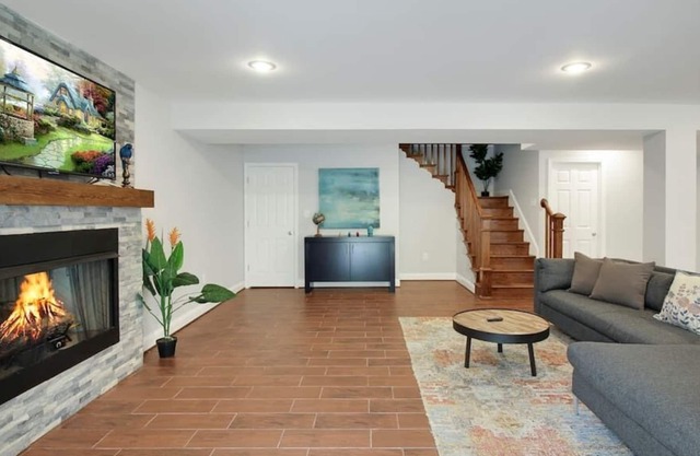Blue · Luxury | Retreat | Relax | 5 bedrooms | Views