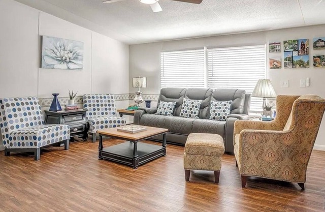 Blue Oasis- Lake Vacation Home