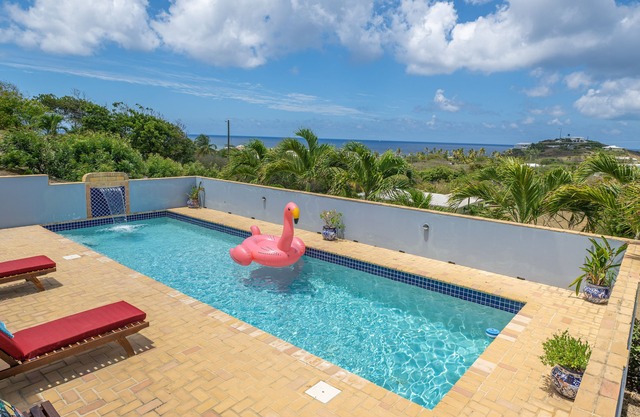 Blue Paradise Family Home