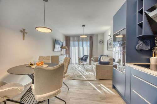 Blue Premium Apartment - CROWONDER LUXURY RENT