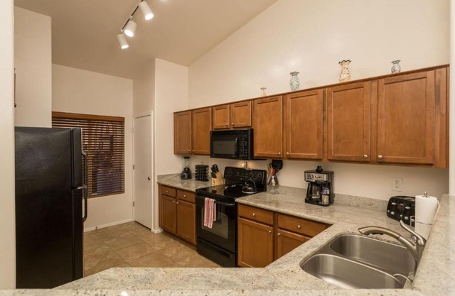 Blue's Retreat 3 Bedroom by Casago