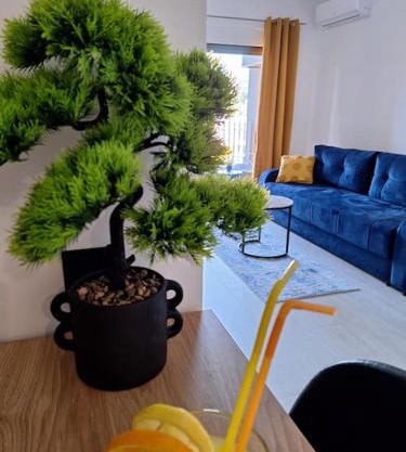 Blue Sky Apartment - Free Garage