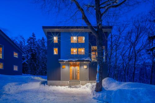 Bluebird Chalets by The Hakuba Collection