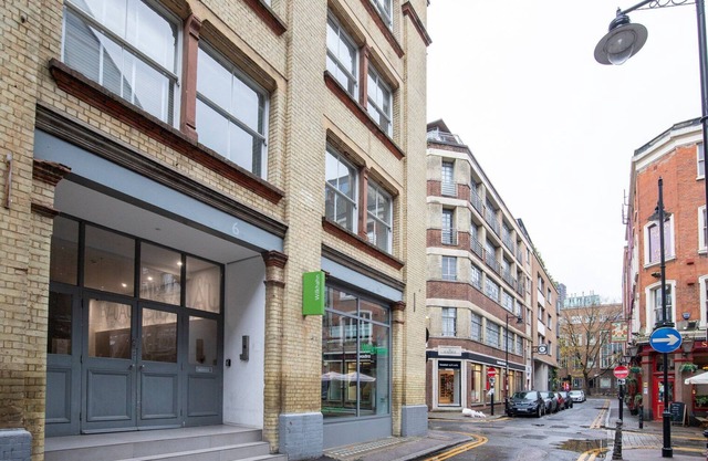 Blueground | Clerkenwell, nr Barbican & St. Paul's