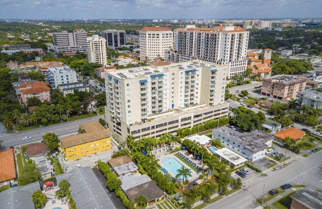 Blueground | Coral Gables 1bd apartment