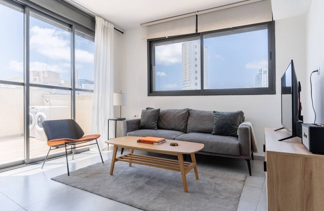 Blueground | Florentine, City view, Top Floor (TLV-1)