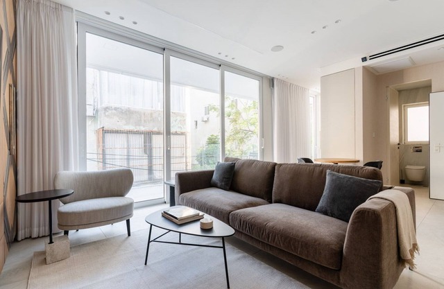 Blueground | Tel Aviv Port, High End , Balcony (TLV-71)