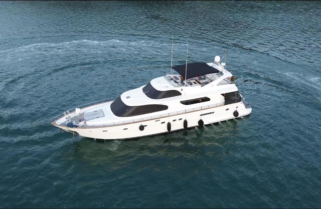 Bodrum: Private Yacht for Swimming Tour & Sunset