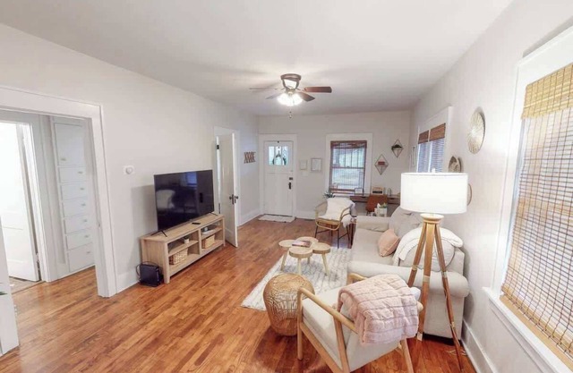 Boho Bungalow - Cute and Cozy - Pet Friendly