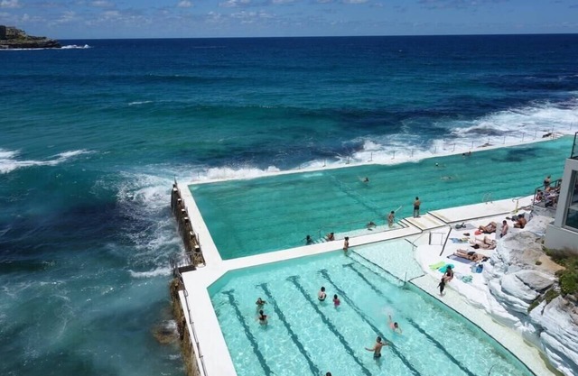 Bondi Junction | One Bedroom Apt | Walk to Station