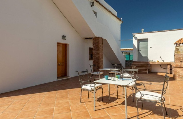 Bonito apartamento en Bolonia, a 300 metros de la playa ( Aprt. Luz B)