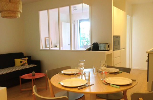 BORDEAUX CAUDERAN, NEW APARTMENT, CLASS 3 STARS, 10 MIN FROM THE CENTER