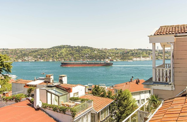 Bosphorus View Flat With Terrace in Arnavutkoy