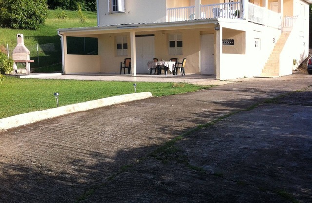 bottom of villa in Le Robert pontaléry