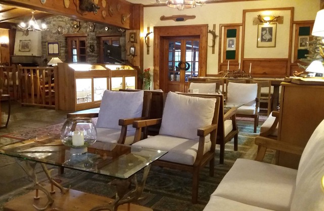 Bourazani Wildlife Resort