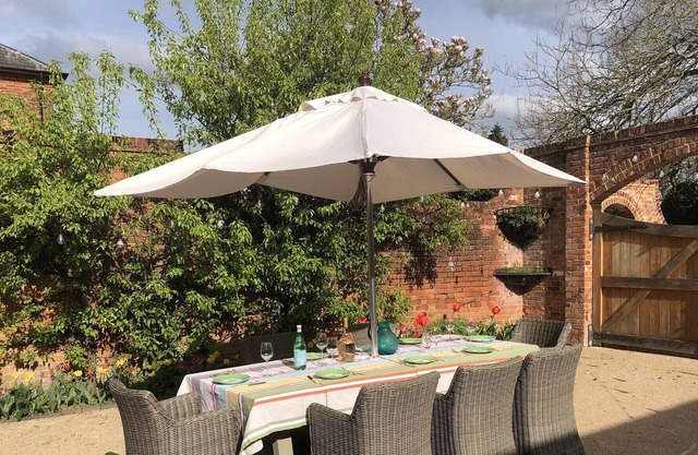 Boutique Luxury Barn sleeps 2-6