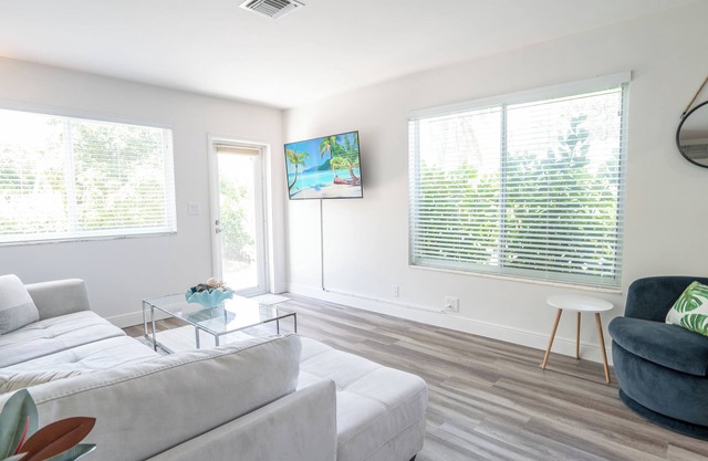Boutique Retreat Tastefully Renovated Centrally Located