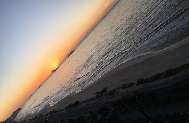 Triplex penthouse facing the sea with 3 bedrooms in Barra da Tijuca