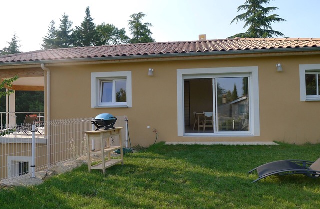 Brand new quiet House 8 pers South of Ardèche