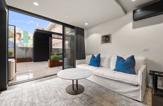 Braddon Studio: Parking & BBQ