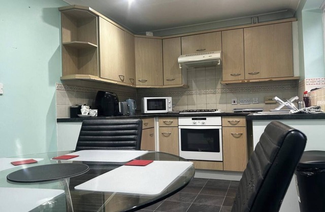 Brades Rise Retreat - Cozy 3 Bedroom House