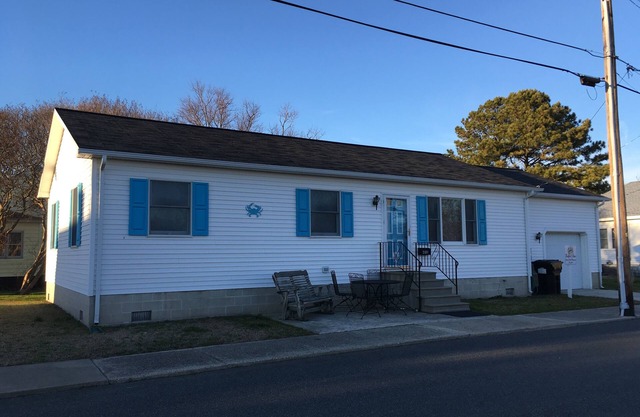 Bradford House in the heart of Downtown Chincoteague