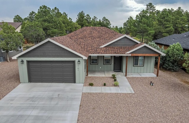 Brand New! Centrally located modern new build perfect for families